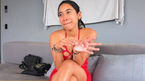 Real amateur Latina teen grips huge dick - drtuber.com on gratiscinema.com