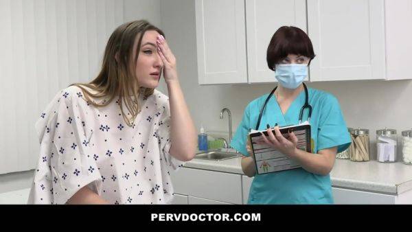 Everly Haze Needs Doctors Help With Back Pain - videomanysex.com on gratiscinema.com