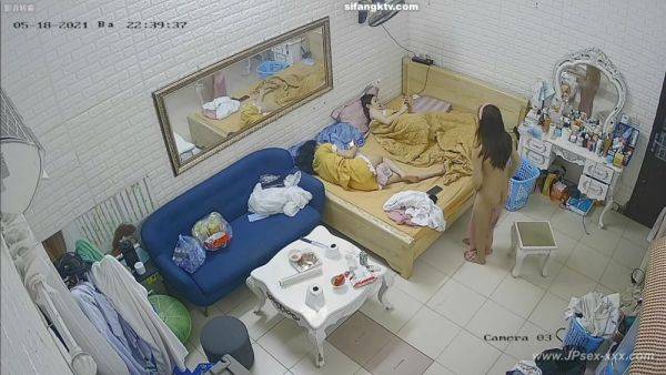 Chinese girls dormitory.3 - txxx.com - China on gratiscinema.com