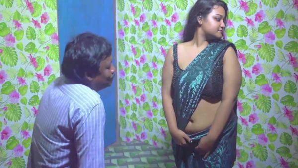 Big Boobs Desi Indian Ruma Boudi Fucked With Her Two Aged Boy Friend - desi-porntube.com - India on gratiscinema.com