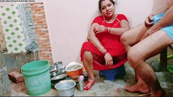 Indian Stepmother Anal Fuking - desi-porntube.com - India on gratiscinema.com