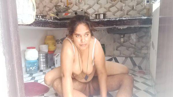 Indian Chudankbhabi Very Nice Sucking And Fucking Our Husband In Kitchen - desi-porntube.com - India on gratiscinema.com