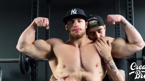 Tattooed Casey Cooper Worships Matt Luscious Armpit - drtuber.com on gratiscinema.com