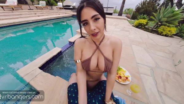 Busty Brunette Tru Kait gives a blowjob in the outdoor pool - anysex.com on gratiscinema.com
