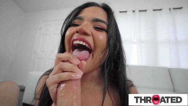 Latin Beauty Summer Col Gives Intense Blowjob and Gets Messy with Apollo Banks - xxxfiles.com on gratiscinema.com
