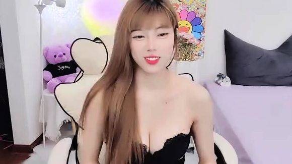 Webcam Asian Free Amateur Porn Video - drtuber.com on gratiscinema.com