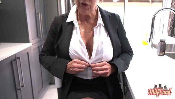 Bianca, the Mature Slut: Part 1 - xxxfiles.com - France on gratiscinema.com