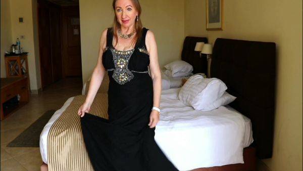 Elegant Intrigue: Busty Gilf Mariaolds Black Dress And Stockings Mystery - hclips.com on gratiscinema.com