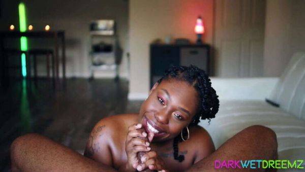 Ebony BBW Bombshell Gives Explicit Blowjob & Cum-Filled Facial - porntry.com on gratiscinema.com