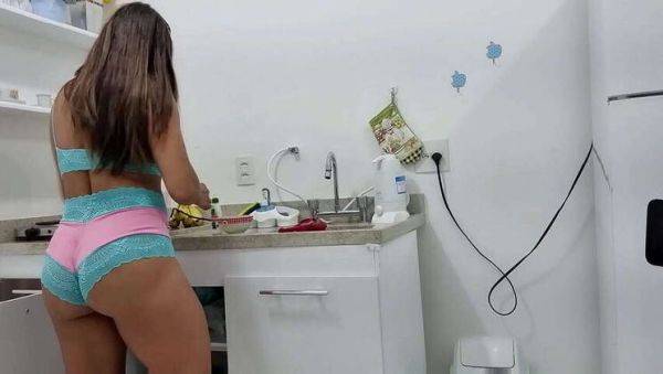 I Visited My Friend and Fucked the Hot Latina in the Bathroom: Leo Skull - xxxfiles.com on gratiscinema.com