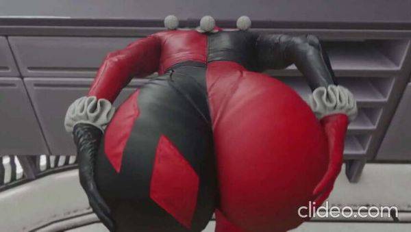 Harley Quinn Shakes Her Generous Curves - veryfreeporn.com on gratiscinema.com