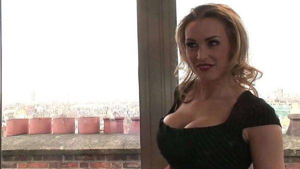 Mature blonde stepmom Tanya Tate fucked while wearing lingerie and high heels - veryfreeporn.com on gratiscinema.com