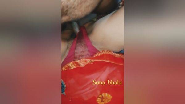 Laal Saree Me Bhabhi Ki Gulabi Chut Aur Tight Gaand Ki Mast Chudai. Best Xxx Indian Video - Indian Xxx And Hindi Sex - desi-porntube.com - India on gratiscinema.com